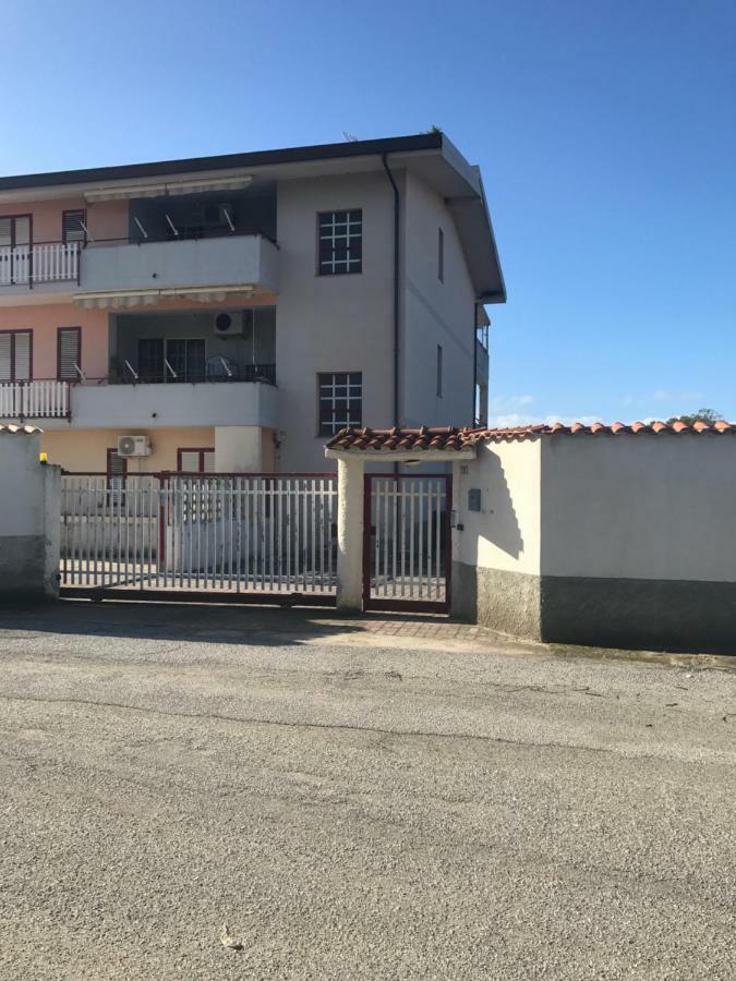 Appartamento Zona Aeroporto Lamezia Terme Eksteriør billede